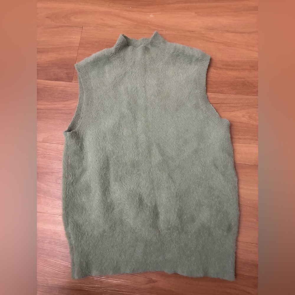 Bailey 44 Sana sweater vest in sage green Size S